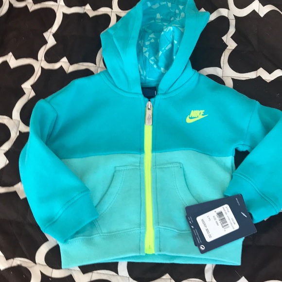 6-9 month nike hoodie 6-9 month nike hoodie